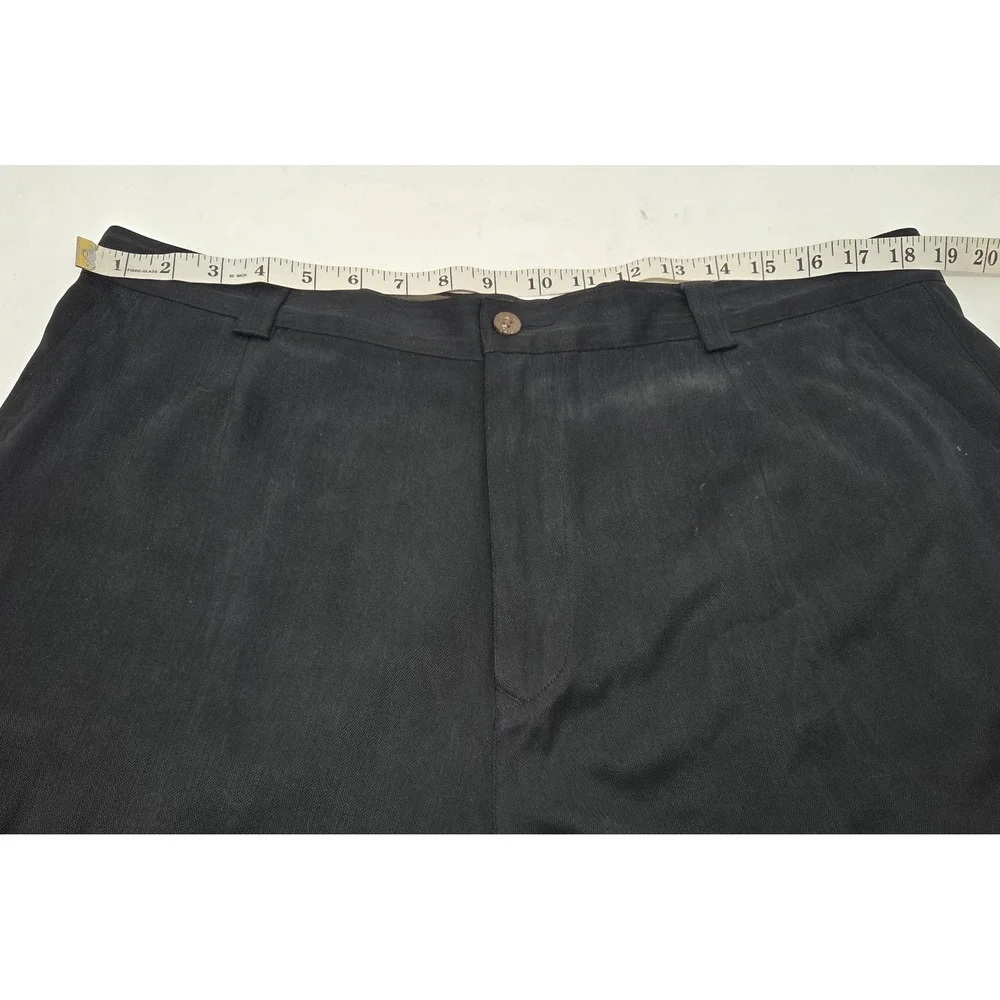 Tommy Bahama Relax Silk Blend Cargo Shorts Men's 38 Black 9